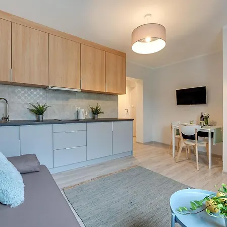 Wypocznij ゲストハウス Jastrzębia Góra