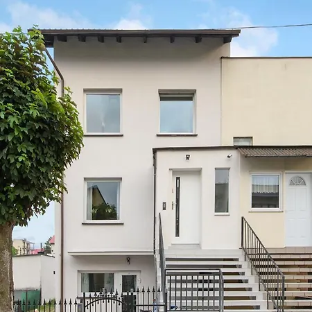 ゲストハウス Wypocznij Jastrzębia Góra