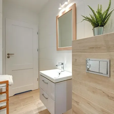 Wypocznij ゲストハウス 3*