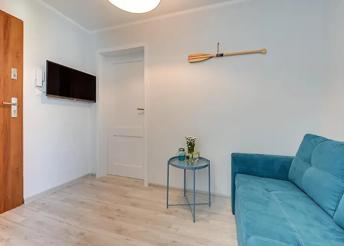 Wypocznij בית הארחה Jastrzębia Góra